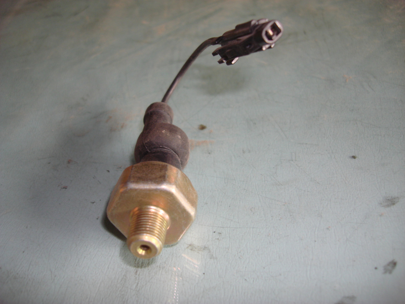 Oil sensing plug (small)-1