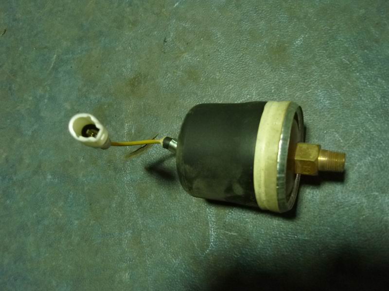 Масломерная пробка (большая) диаметром около 50mm