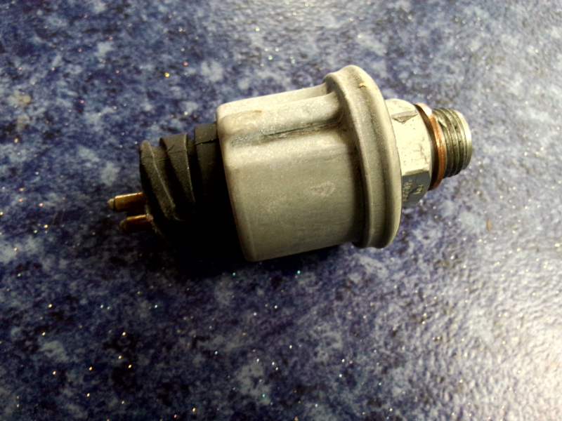 Датчик давления масла MAN A 55