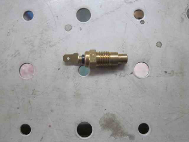 Разъем датчика температуры воды