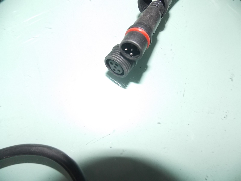 D Air leakage alarm 4 indicator light 4 probe LNG-2