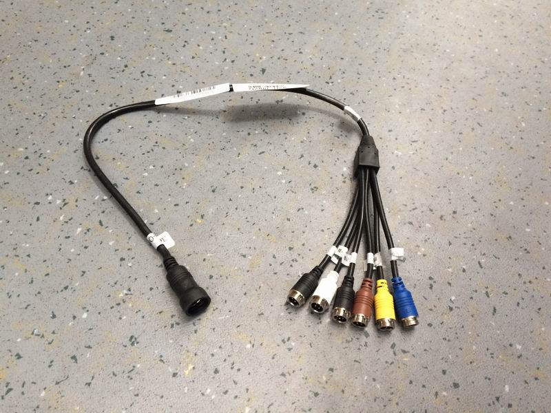 13 core signal line; 5-channel video connection; VST202E