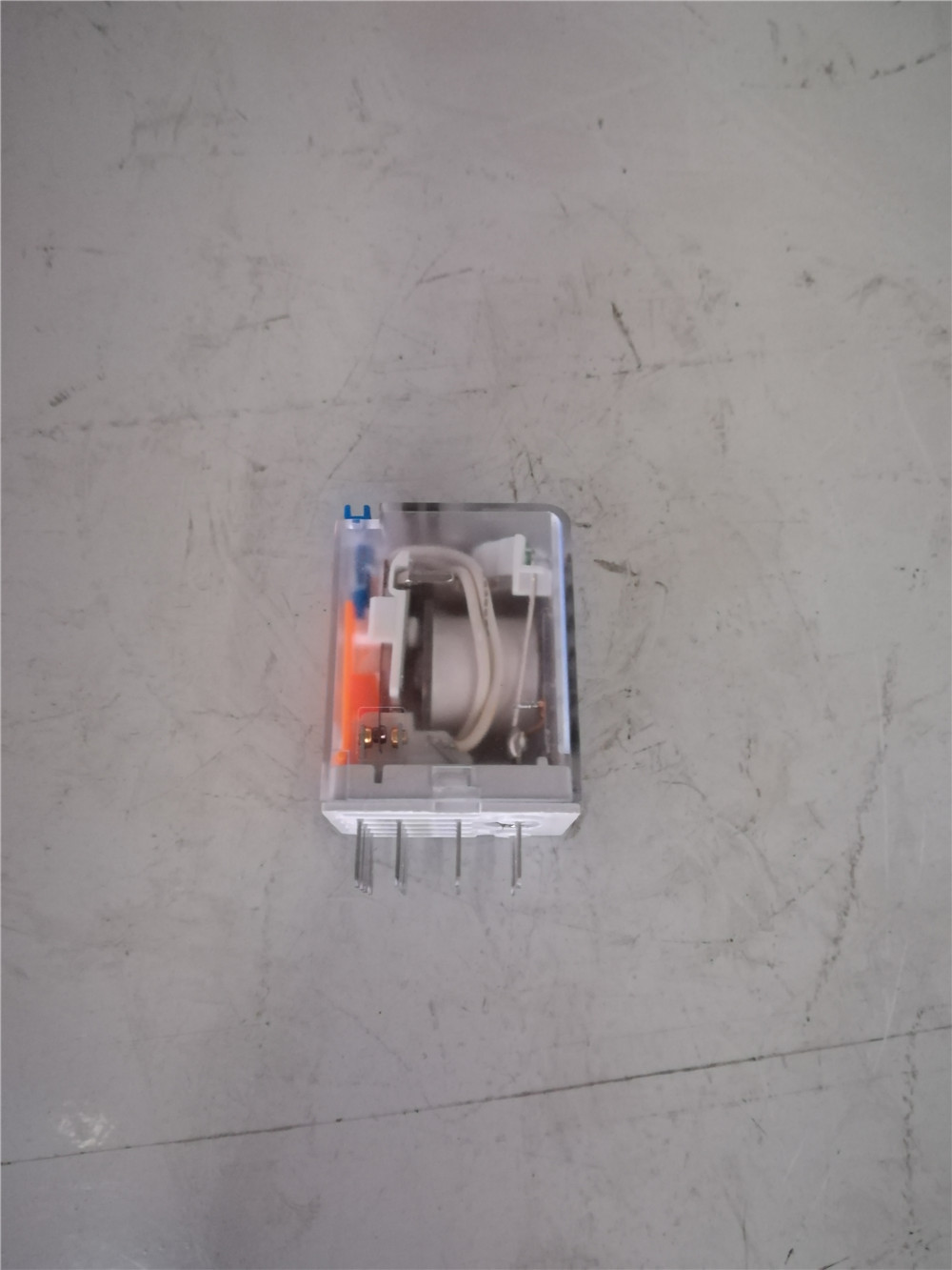 Small relay DRM570024LT