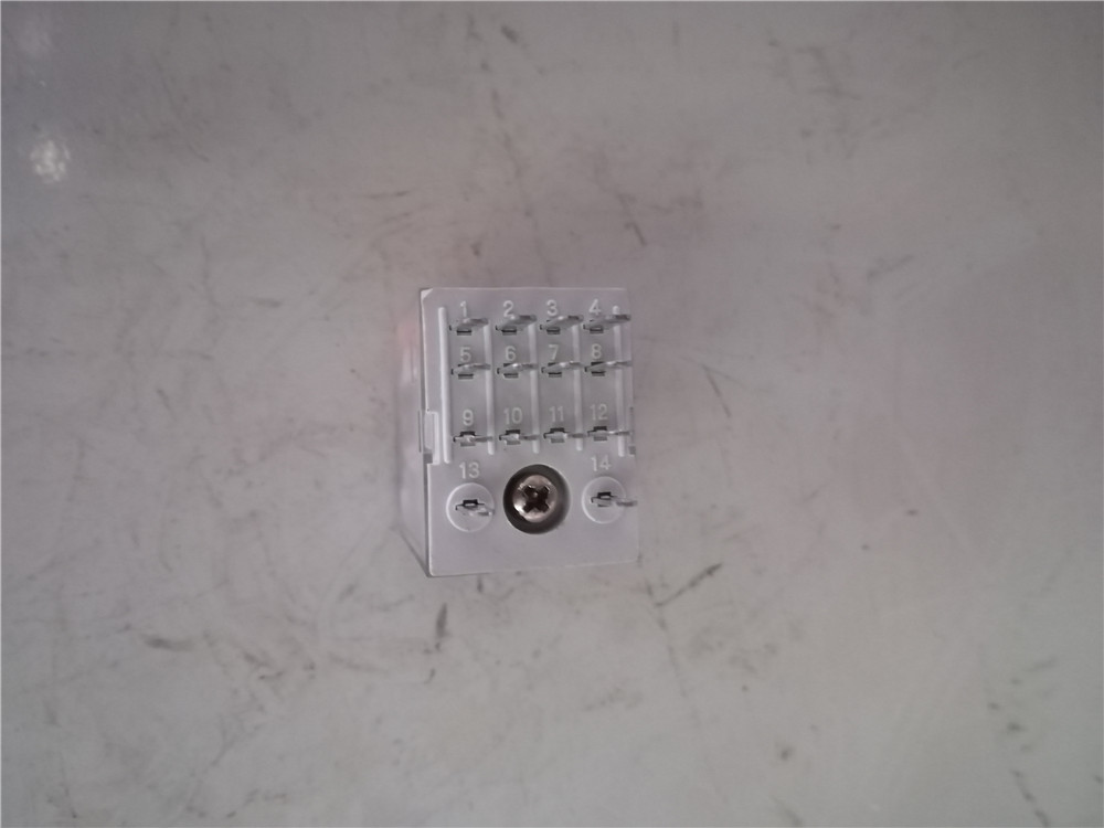 Small relay DRM570024LT-1