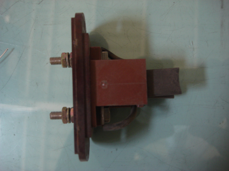 Generator carbon brush