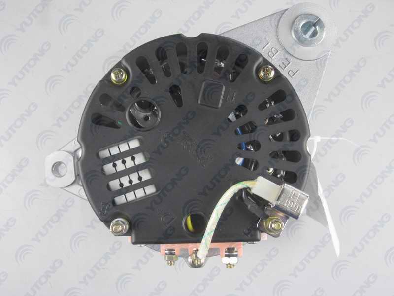 Generator AVE273Y2 28V 70A 8PK φ80-2