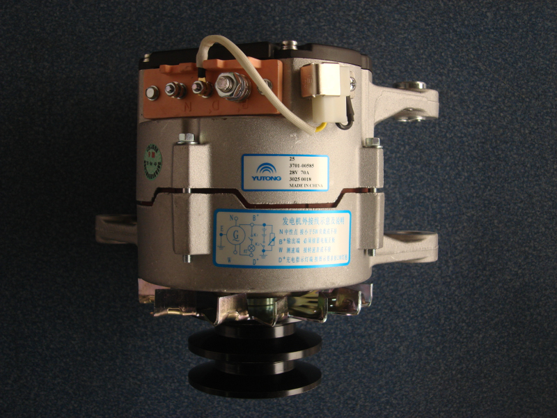 Генератор АВЭ 273B2 28V 70A Двойной B φ 82-2