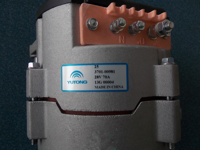 Generator AVE273W2 28V 70A 8PK φ50-4