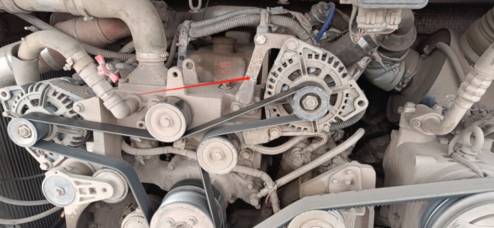 Generator adjustment bracket