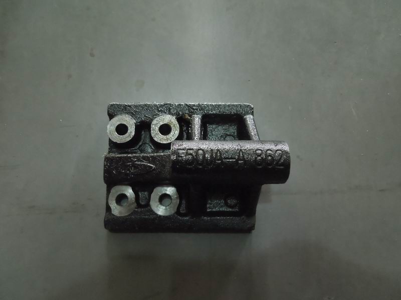 Кронштейн генератора F 50JA-3701002