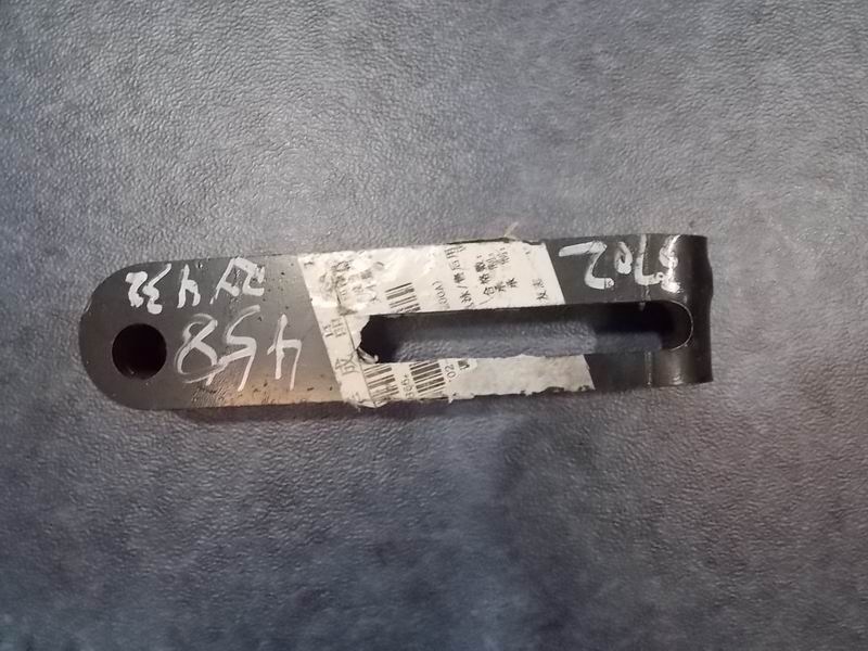 Рычаг регулировки на генераторе ( 14V200A )-2