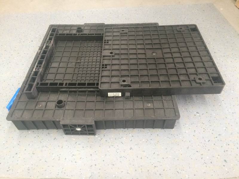 Battery tray, 500×518-2