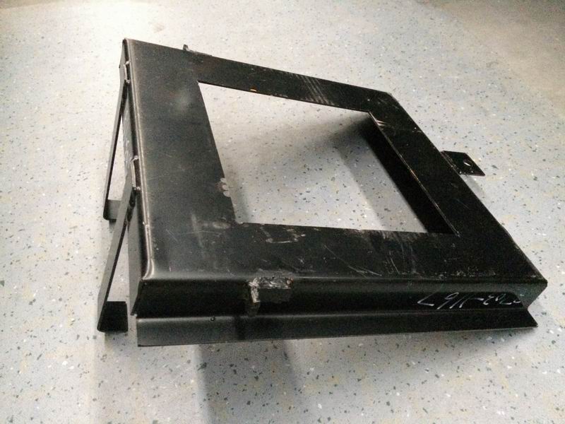 Battery bracket 366*377 (mounted)-1