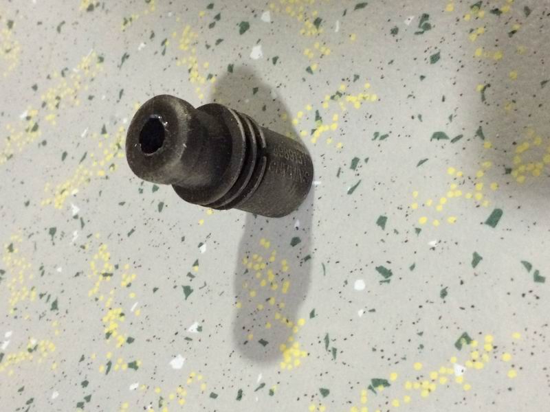 Spark plug (including rubber sleeve); can be replaced by 3707-00160