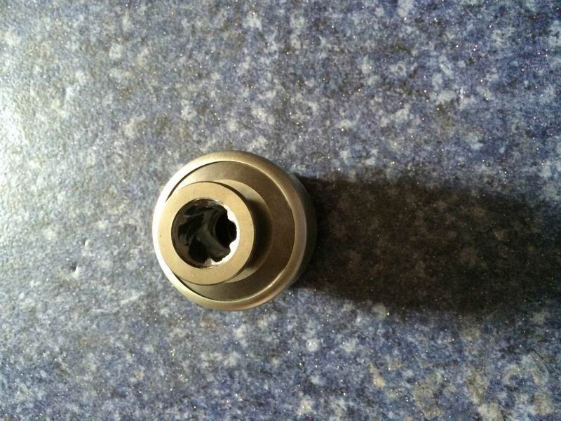 Unidirectional assembly