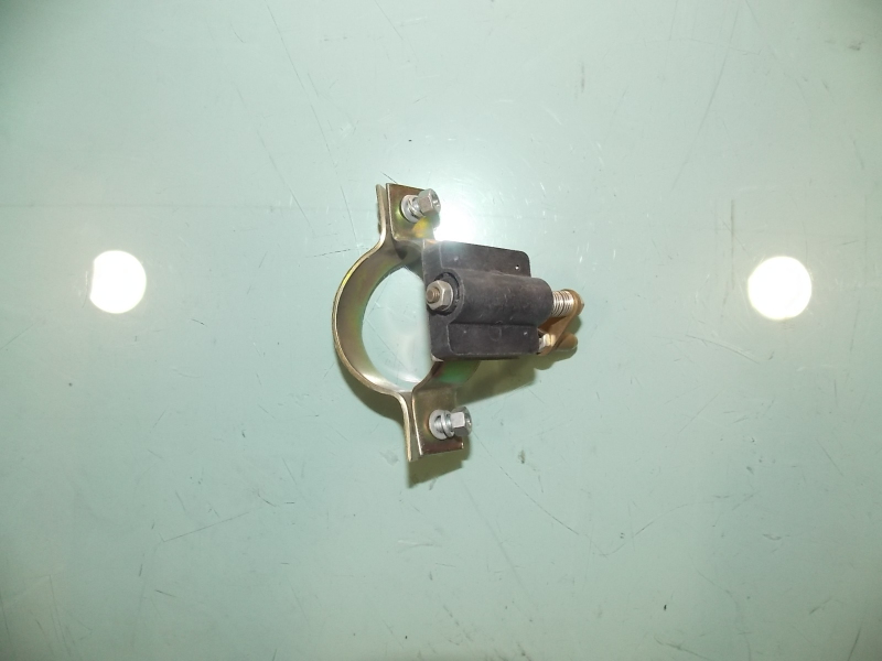 D speaker switch (use with the speaker button on the steering wheel)-1