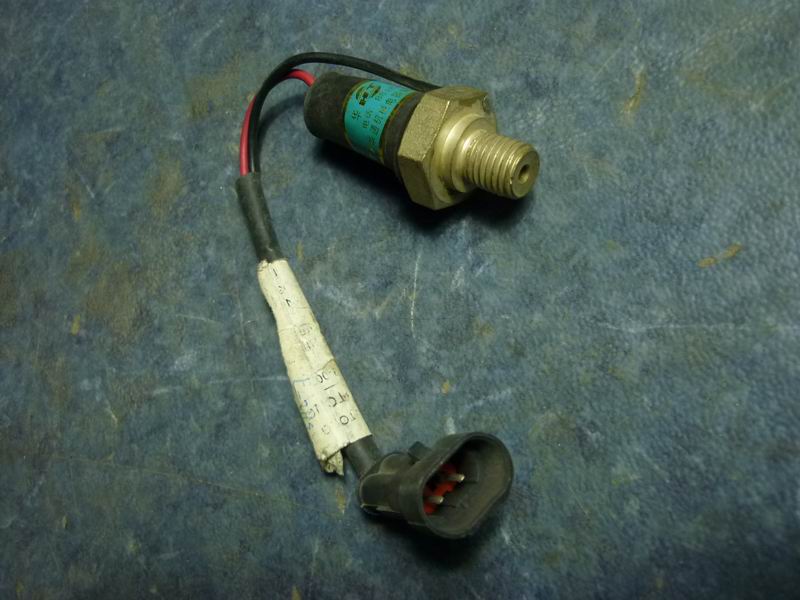D Park brake light switch ((upgraded to 3624-00026)-1