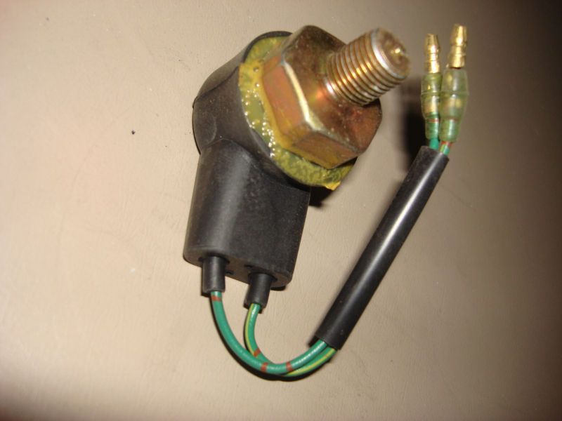 D Brake Switch 25320-Z2002