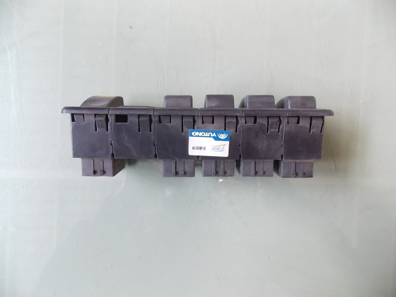 D Six-link rocker switch assembly (3)-1