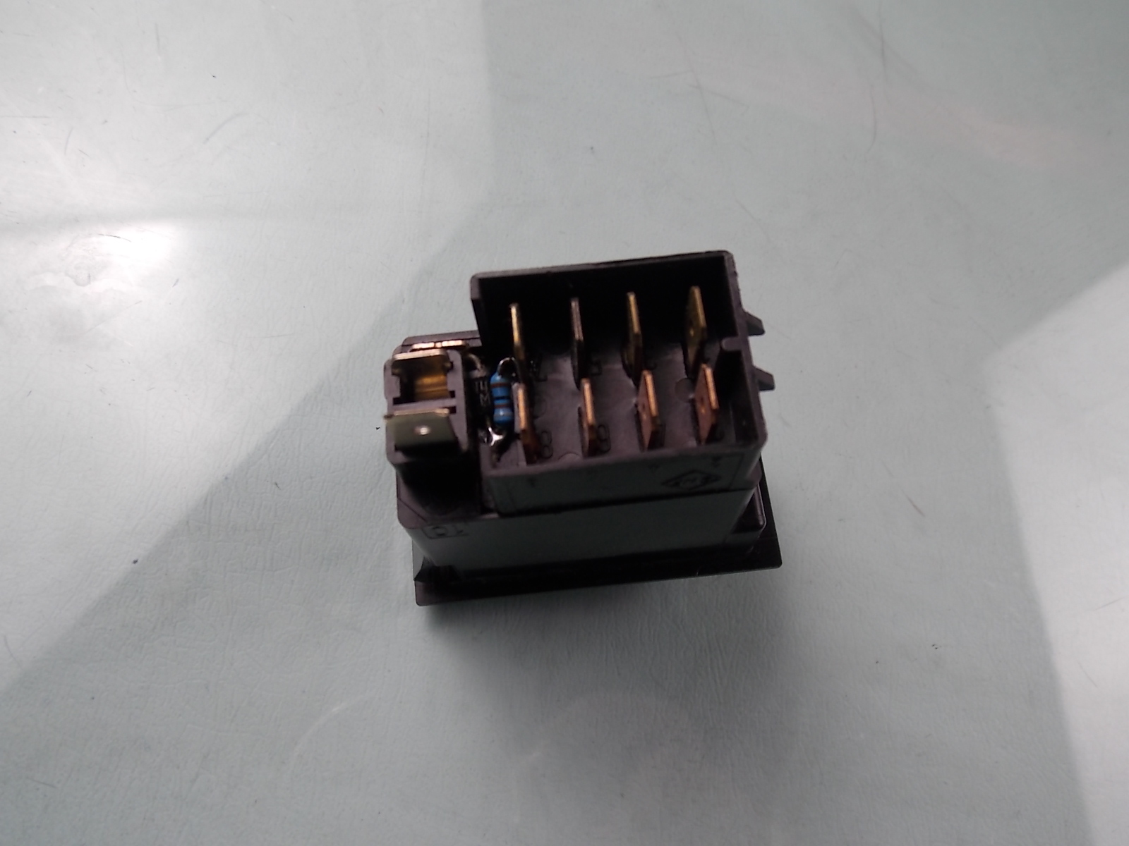 D Emergency light switch-3