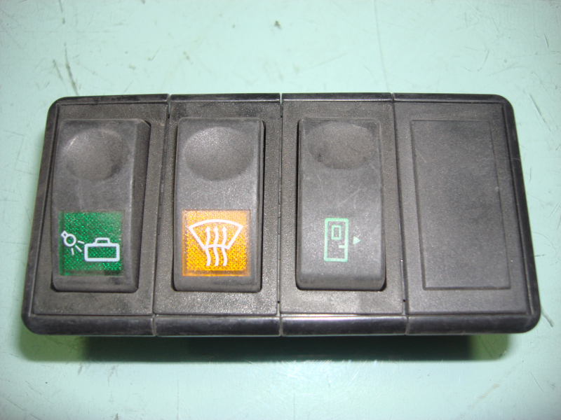 D Quad rocker switch assembly