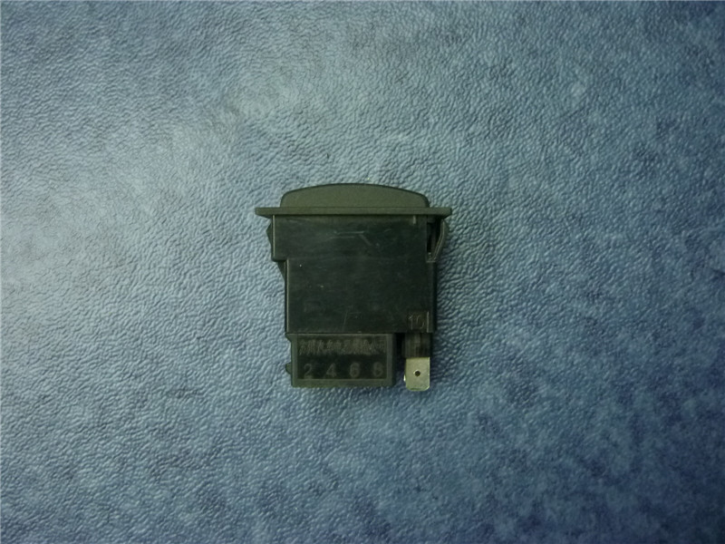 D Passenger door rocker switch-JK982-replaced with 3792-00131