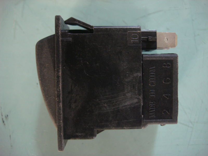 D LION'S6120HA six-coupled rocker switch 3