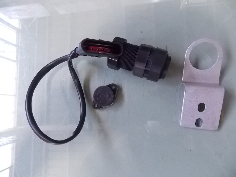 Proximity switch, DK201, rear hatch door, 25mm, 6 wire-4