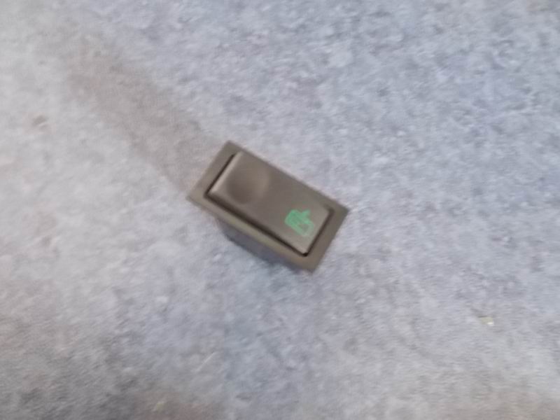 D 乘客门翘板开关-JK982-用3792-00500替代