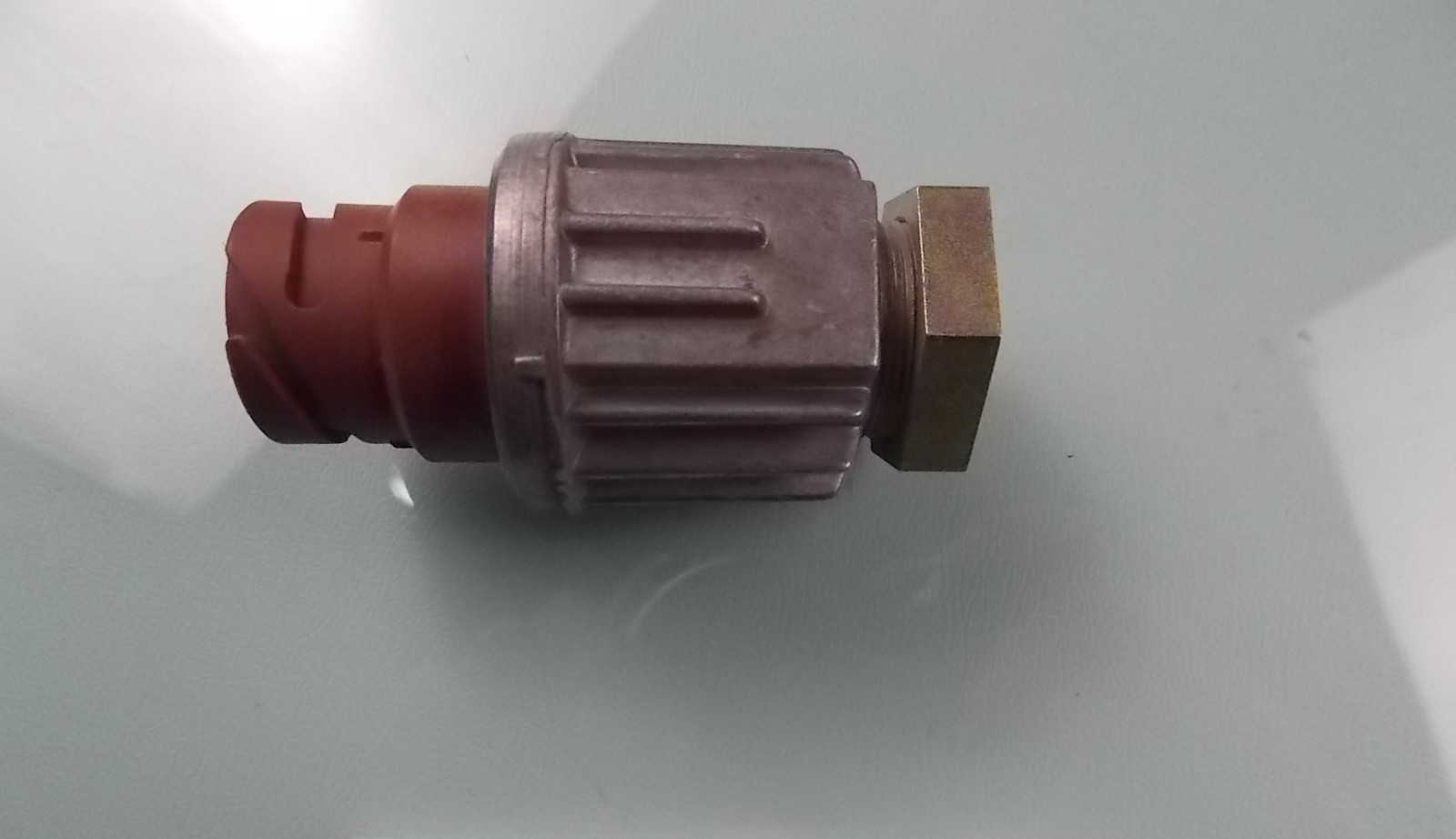 D Brake light switch MAN