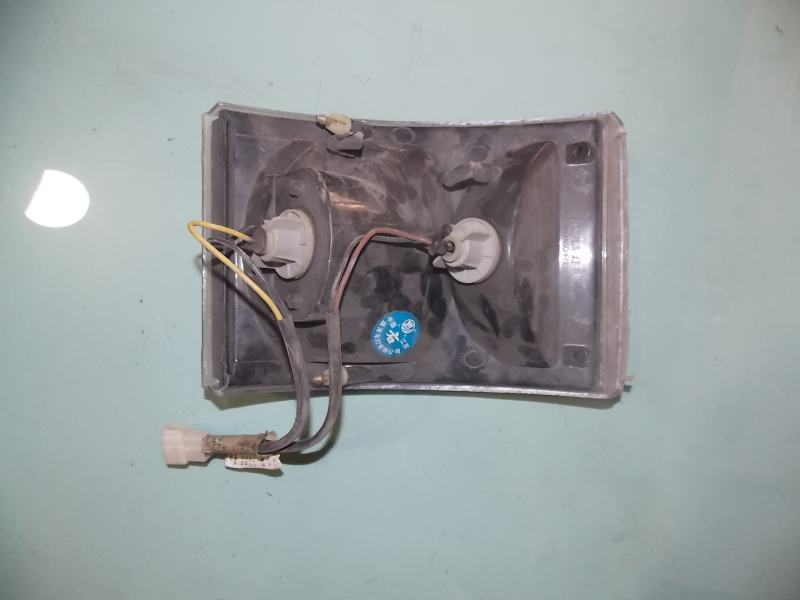 D Headlight (left)-1
