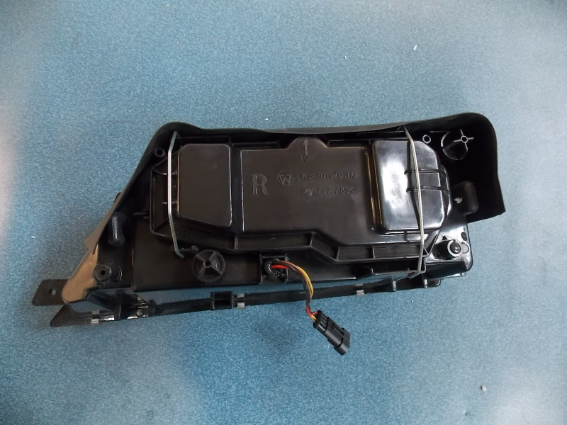 D Right front lamp assembly 6790H *Order on demand-1