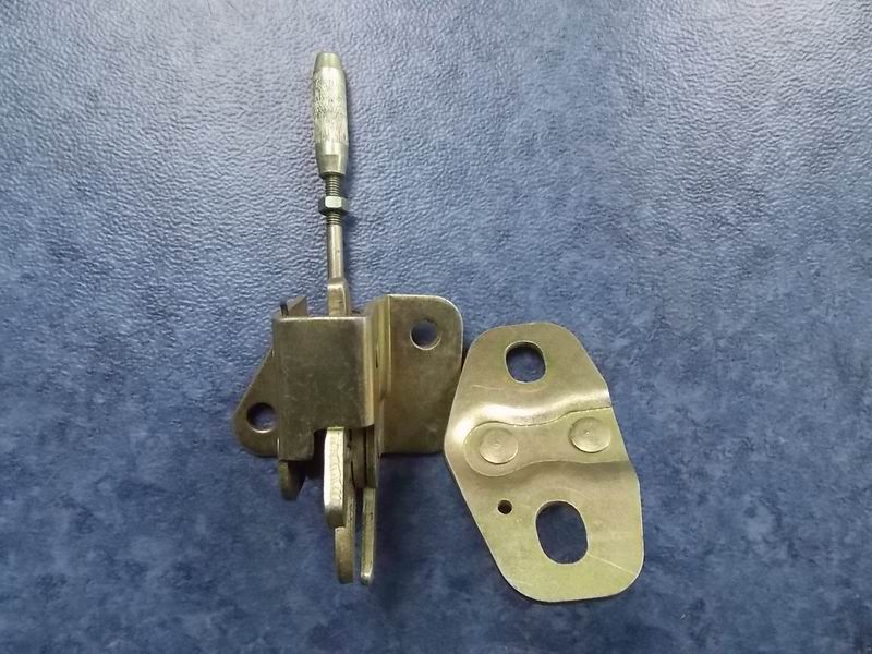 D 156 type left lock body (for headlights)-2