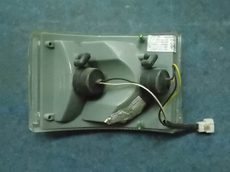 D Front turn signal; WGQ421-1Z; 24V