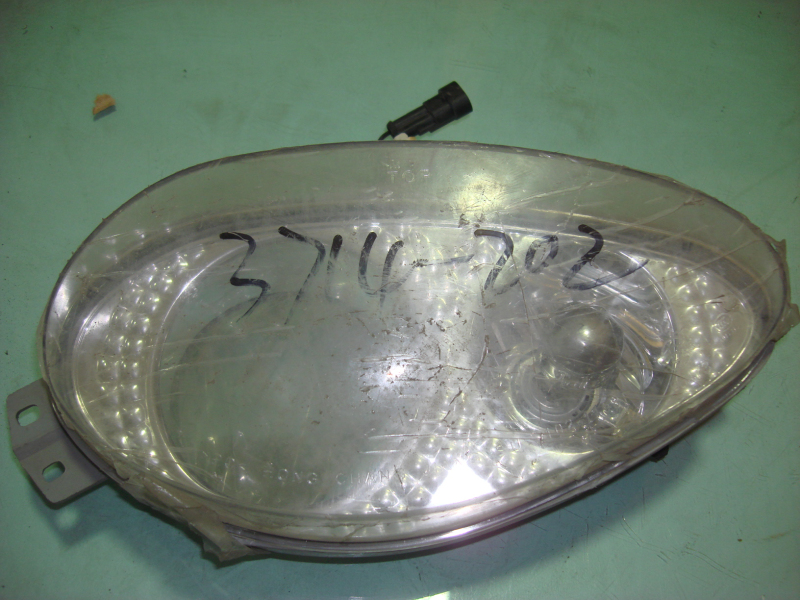 D HC290x140 right front fog lamp (can be installed with xenon lamp)