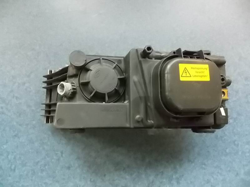 D Right xenon headlight (imported by Mann)-2