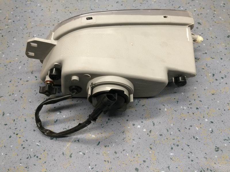 ХК 270X110 передняя противотуманная фара (правая)-1