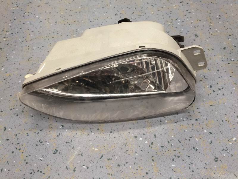 ХК 270X110 передняя противотуманная фара (правая)-2