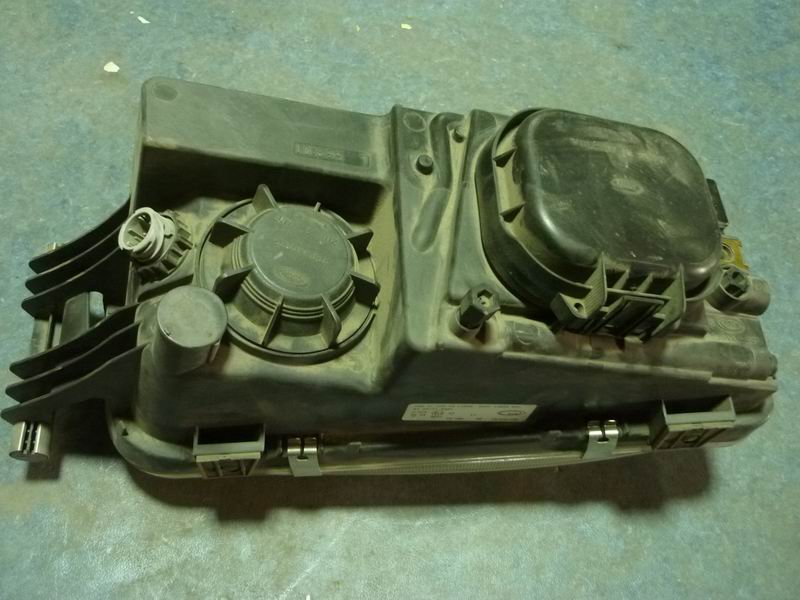 D A74 right front light (for right steering wheel)-1