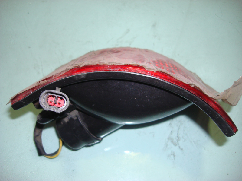 D (Manufacturer Inventory) Right combination rear taillight total-2