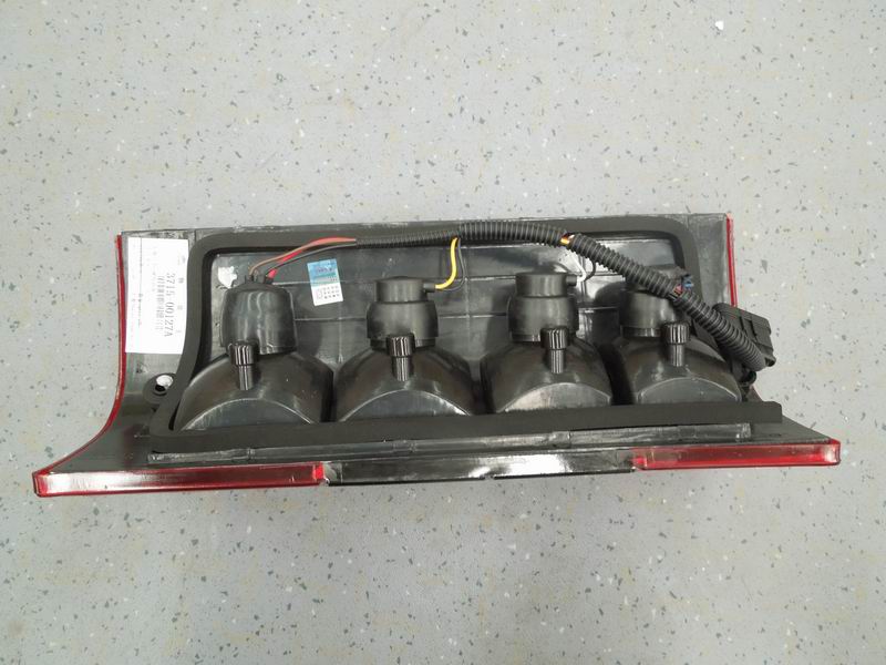 D A74 left combined rear taillight assembly (domestic)