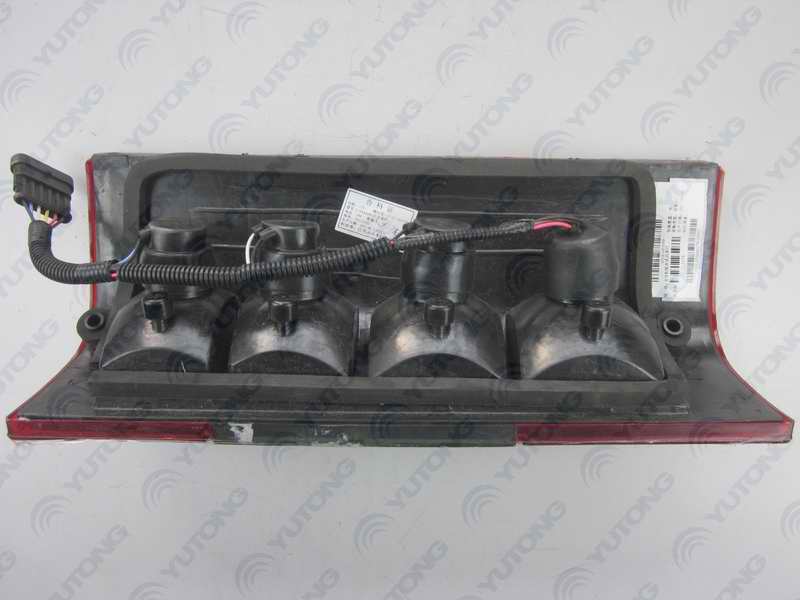 D A74 right combination rear taillight assembly (domestic)-1