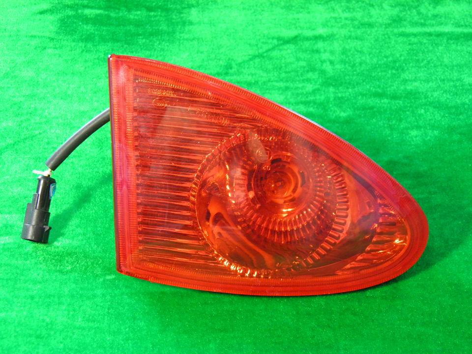 Rear light WG483 ZK6860H left-2