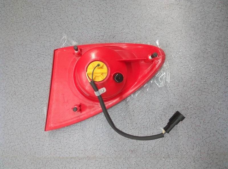 Brake light WGH483 ZK6860H Left-1