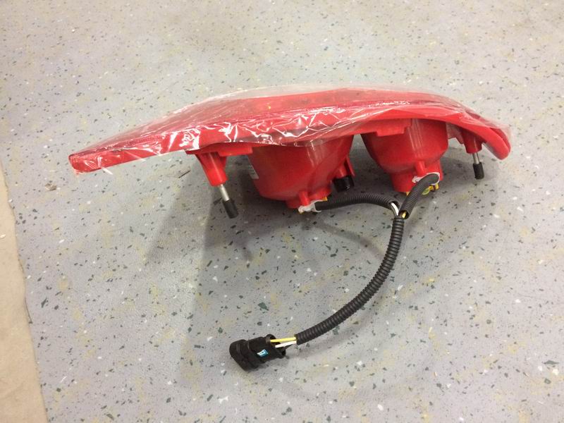 Reverse turn combination light, WGH483, light bulb, right side-2