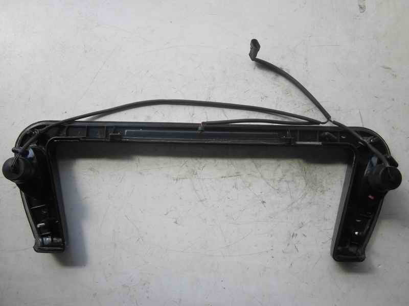 Задний противотуманный фонарь WGH 483 (включая лампу номерного знака)