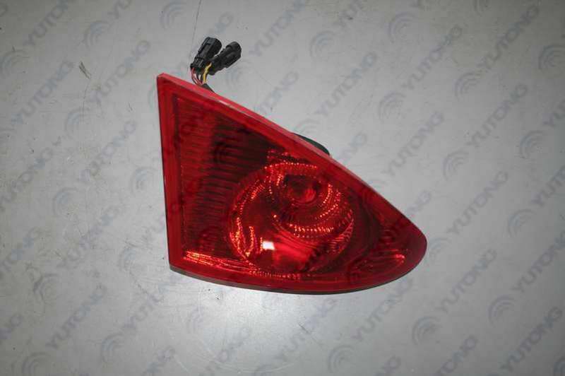 Brake light WGH483 ZK6831HG with rear light on the left