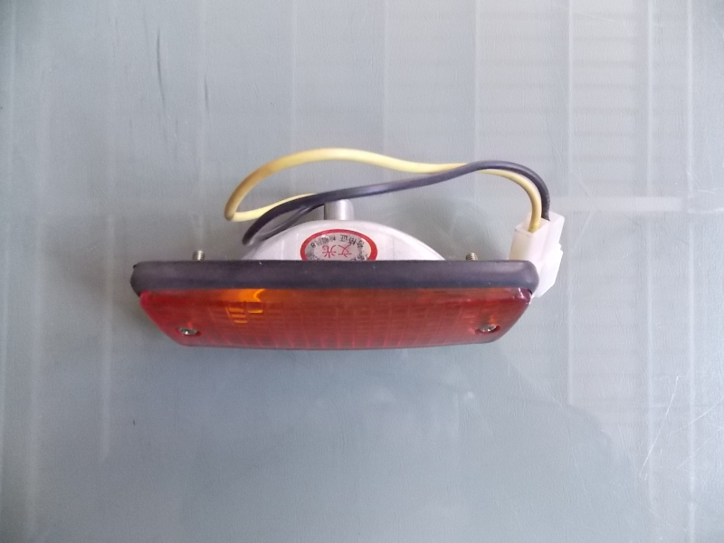 D Side Lights Off 6101D Series/Luxury Car