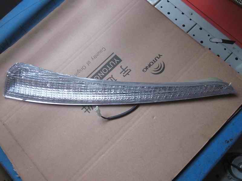 Д ХК 720X112 передний профильный фонарь (справа)