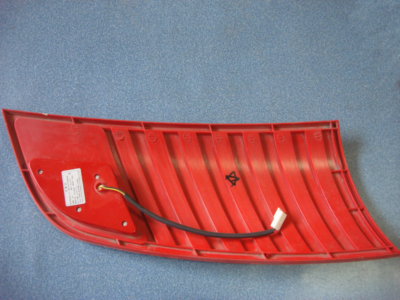 Rear high turn signal WGH486 left